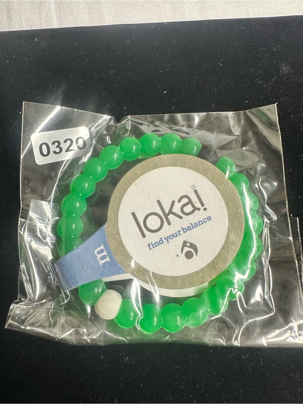 Lokai Kids Bright Green Beaded Bracelet with White Balance Bead